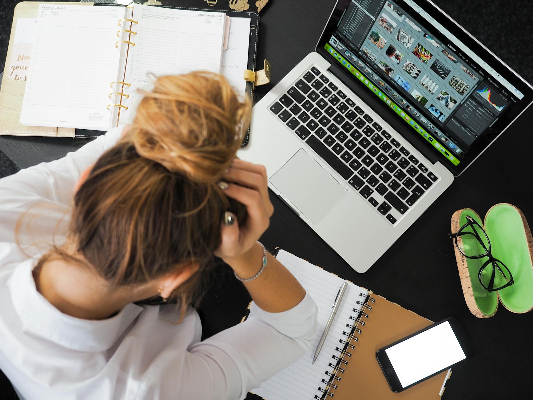AI Helps Reddit User Conquer Home Moving Blues, Sparks Productivity Discussion