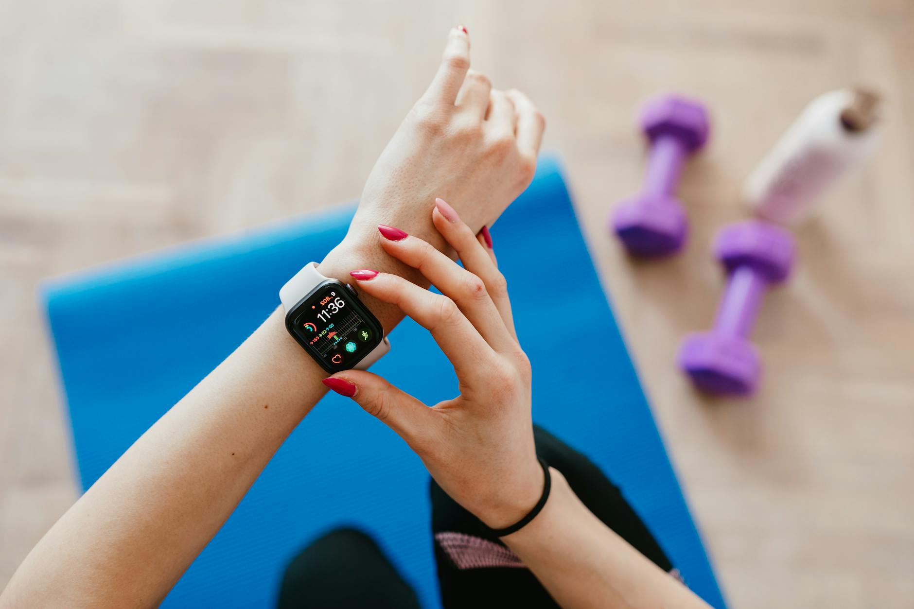 AI-Powered Guide to the Best Fitness Trackers on the Market