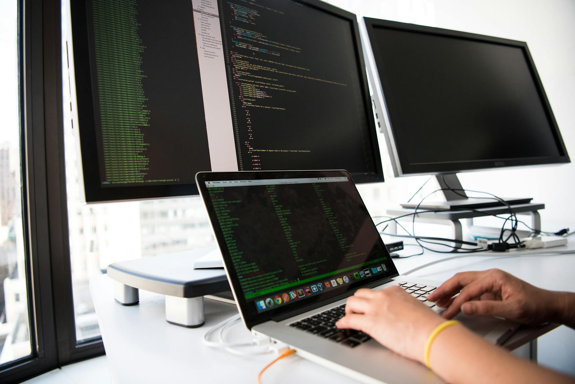 AI-Assisted Novel: Programmer Creates 59,000-Word Draft in Just 30 Minutes