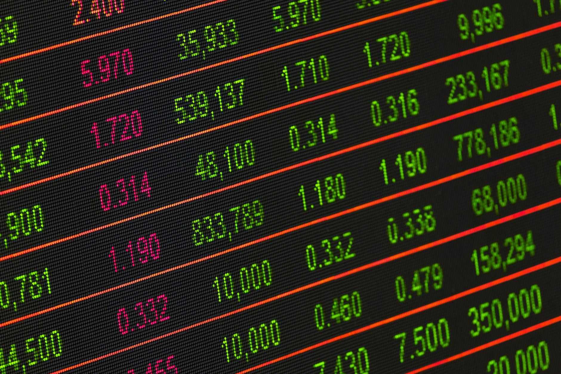 Reddit User Creates Guide to AI's Economic Impact for Beginners