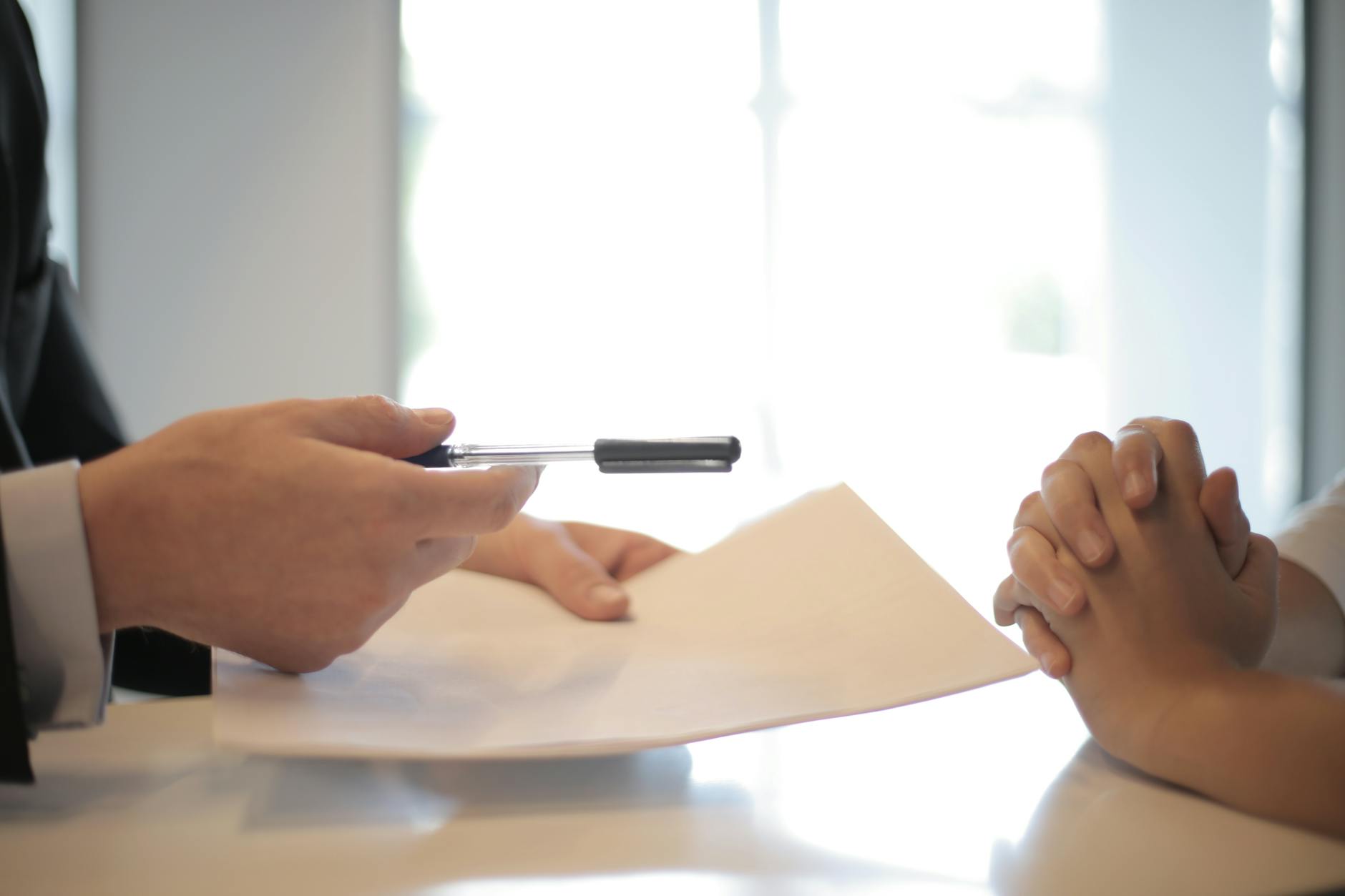 Artificial Intelligence Reshapes Insurance: Efficiency, Personalization, and Fraud Prevention