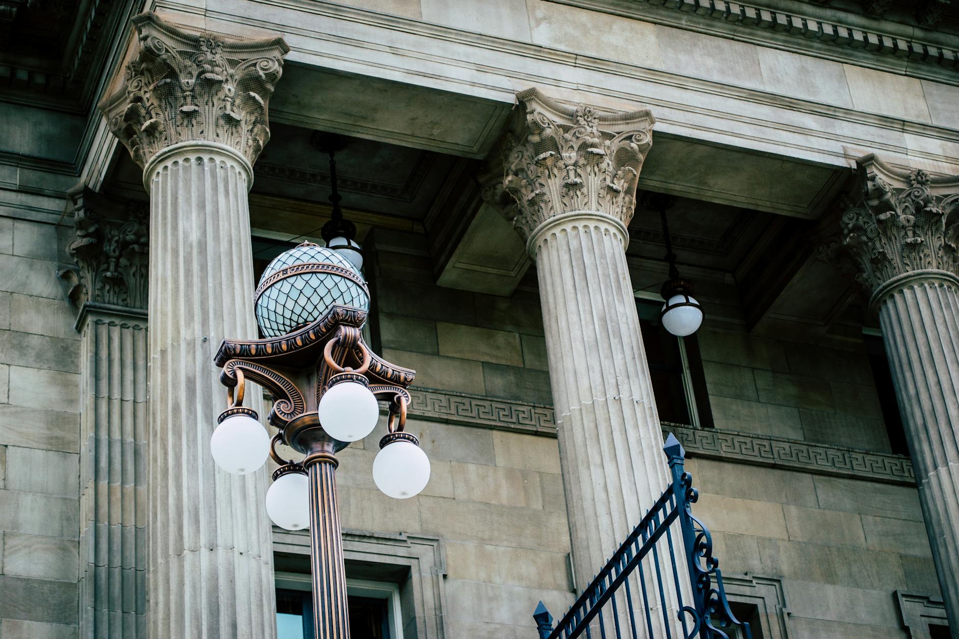 Supreme Court Justice's Remarks Spark Debate on AI's Role in Law