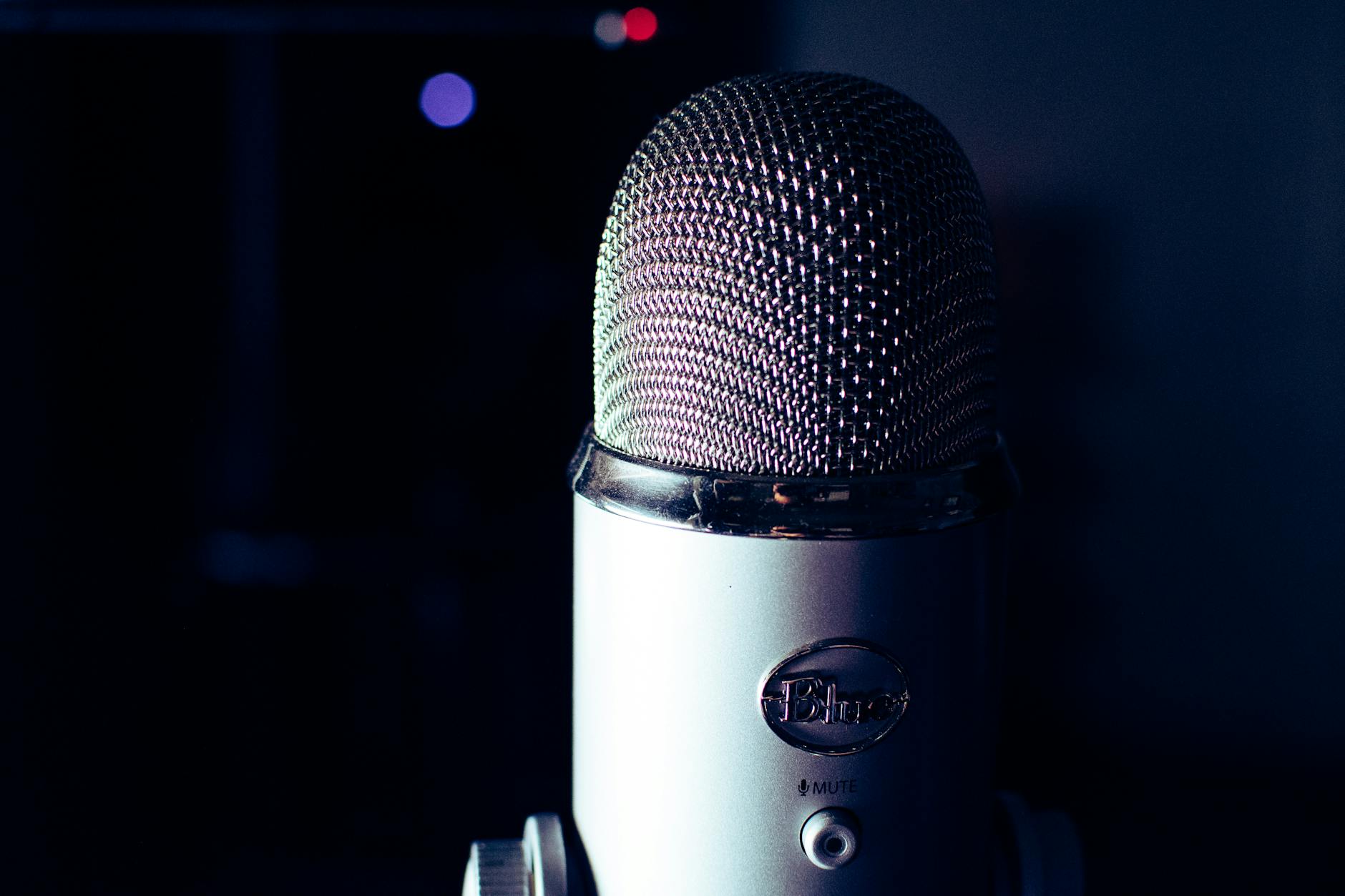 Tech Giants Race to Redefine Voice AI: Apple, Meta, and Amazon Lead the Charge