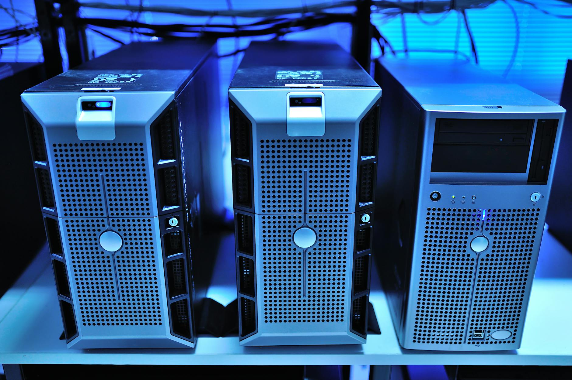 Microsoft Commits $30 Billion to UK AI Supercomputer, Dominating Google's Investment