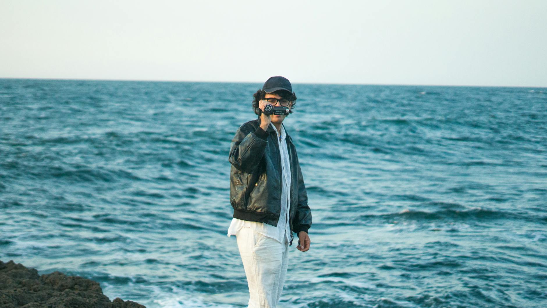 AI Video Creators Face Style Clash Challenge: Blending Runway and Sora Footage Proves Difficult