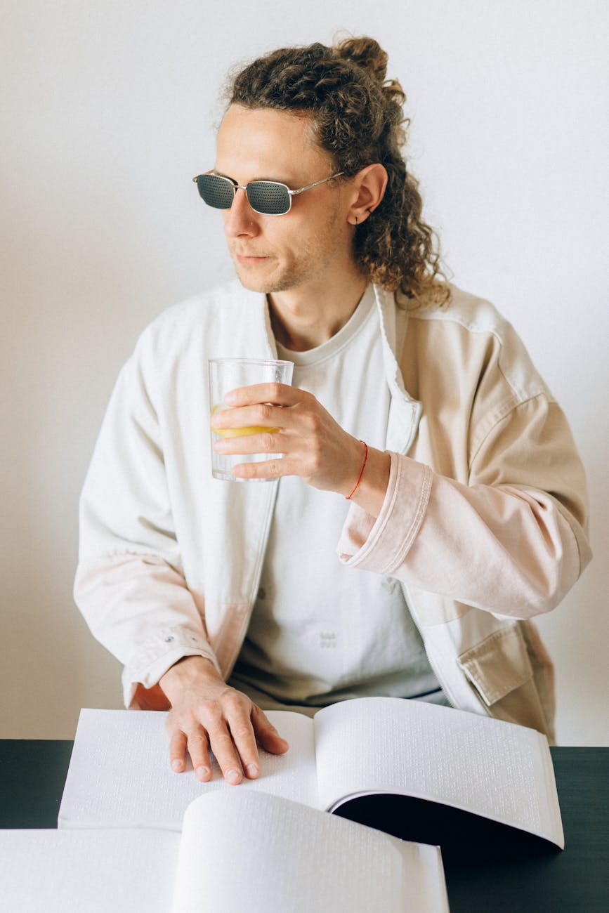 AI Breakthrough: 'Mind-Captioning' Tech Translates Brain Activity into Text