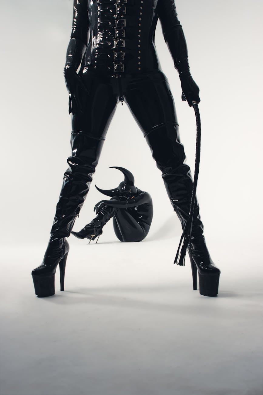 Trillion-Dollar AI Arms Race: Tech Giants Vie for Dominance