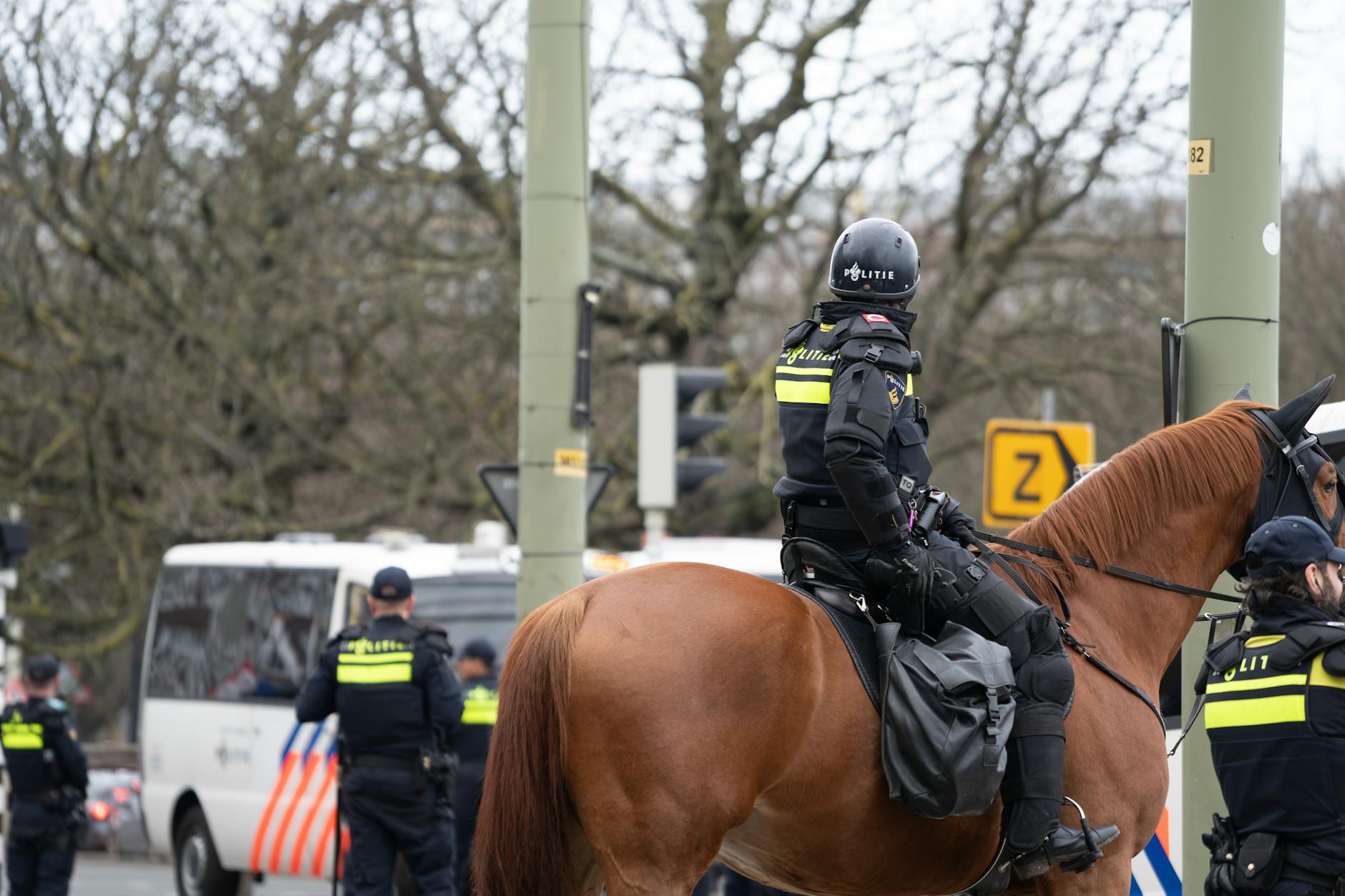 AI Analyzes Prison Calls, Sparks Debate on Crime Prediction