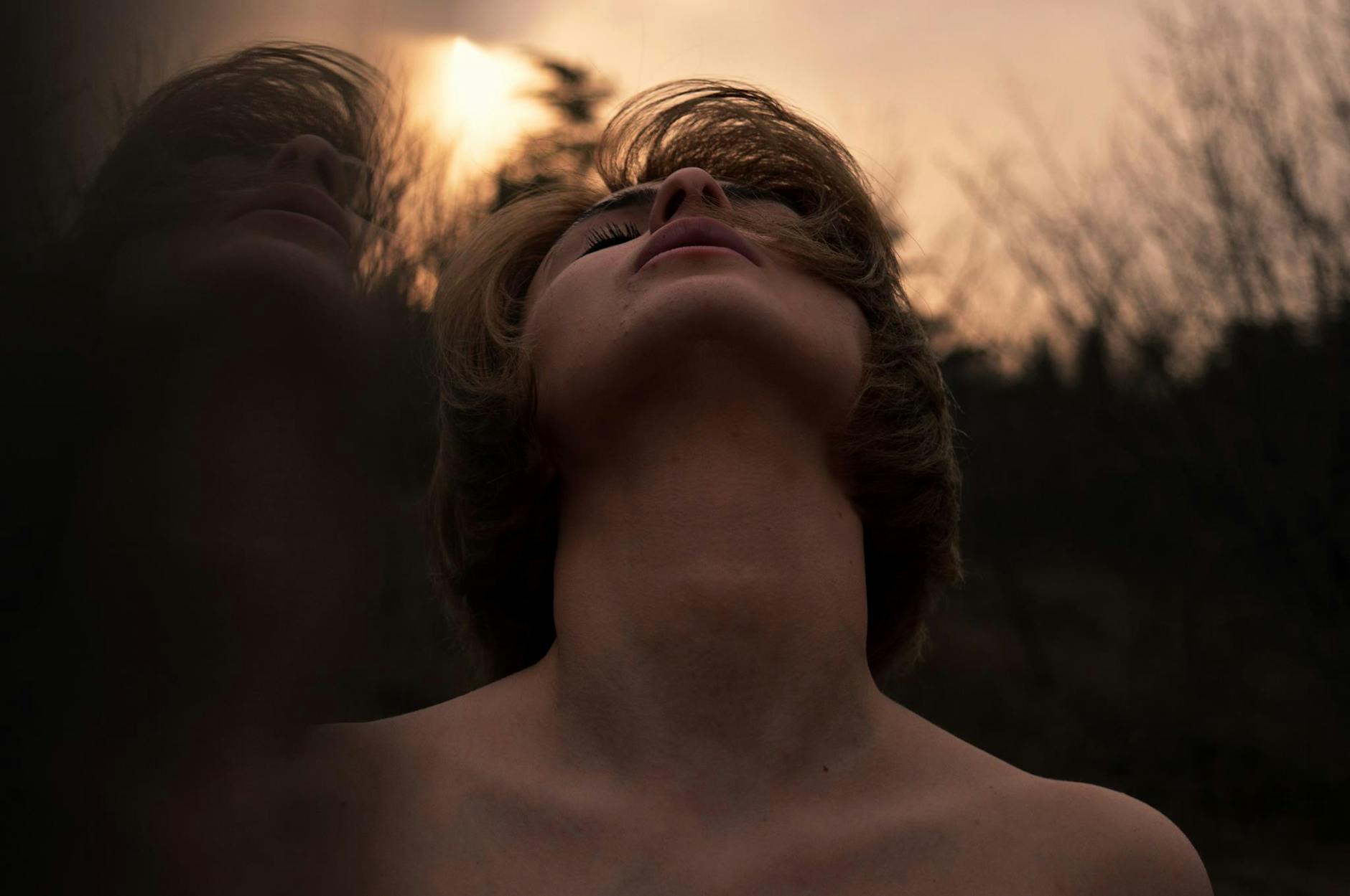 Humans Reveal Deep Emotions to Simple Conversational AI, Sparking Online Debate